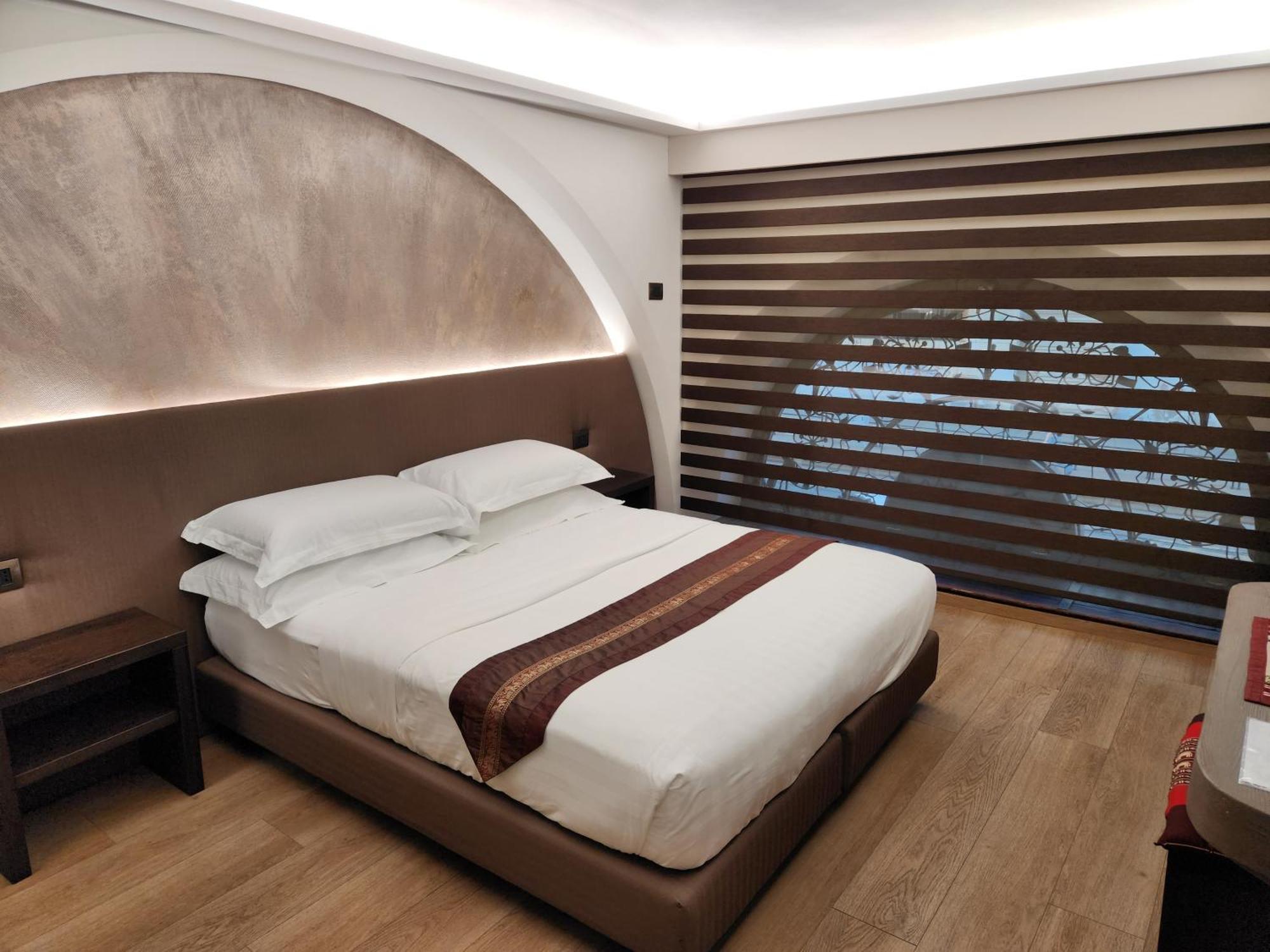 Arcadian Suite&rooms Guest house